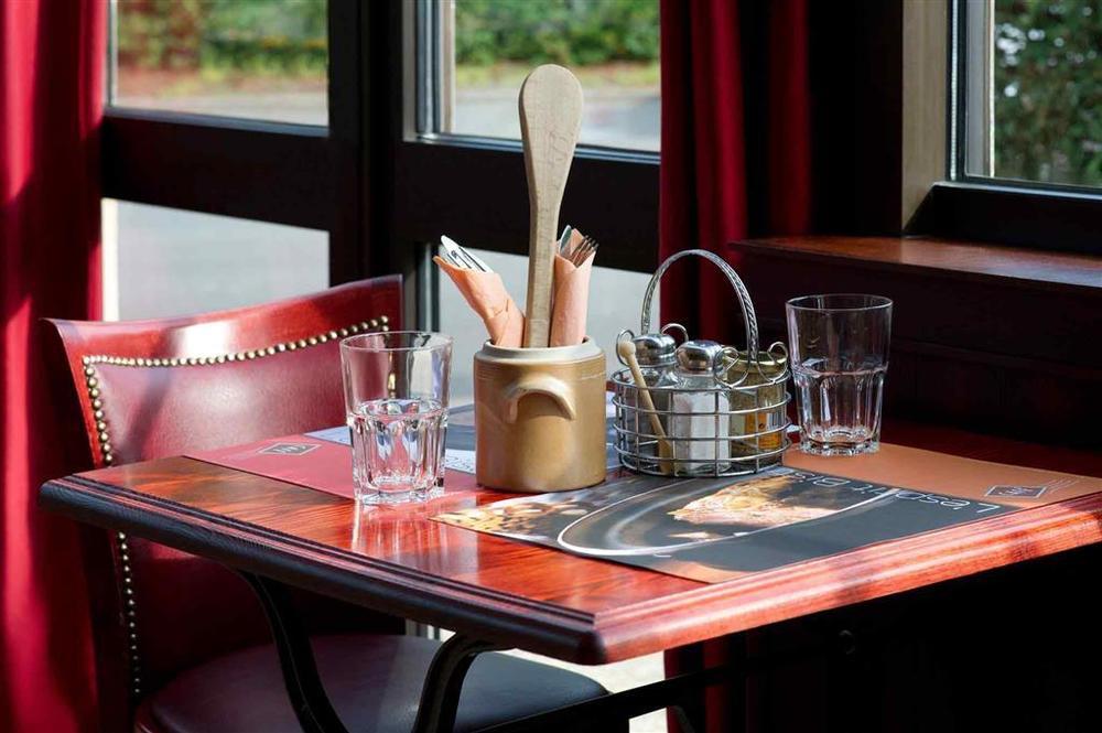 B&B Hotel Blois Nord Vallee Maillard Étterem fotó